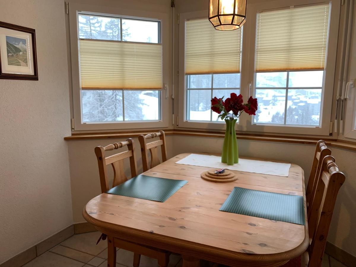 Haus Colmar Apartment Zermatt Bagian luar foto