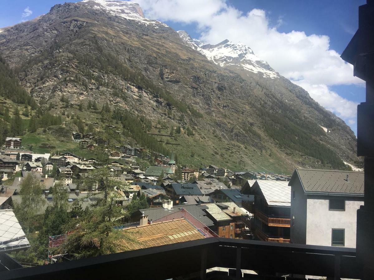 Haus Colmar Apartment Zermatt Bagian luar foto