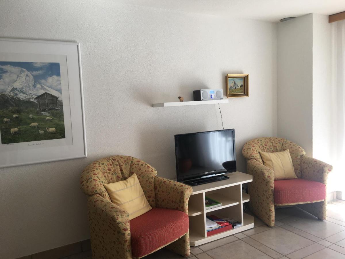 Haus Colmar Apartment Zermatt Bagian luar foto