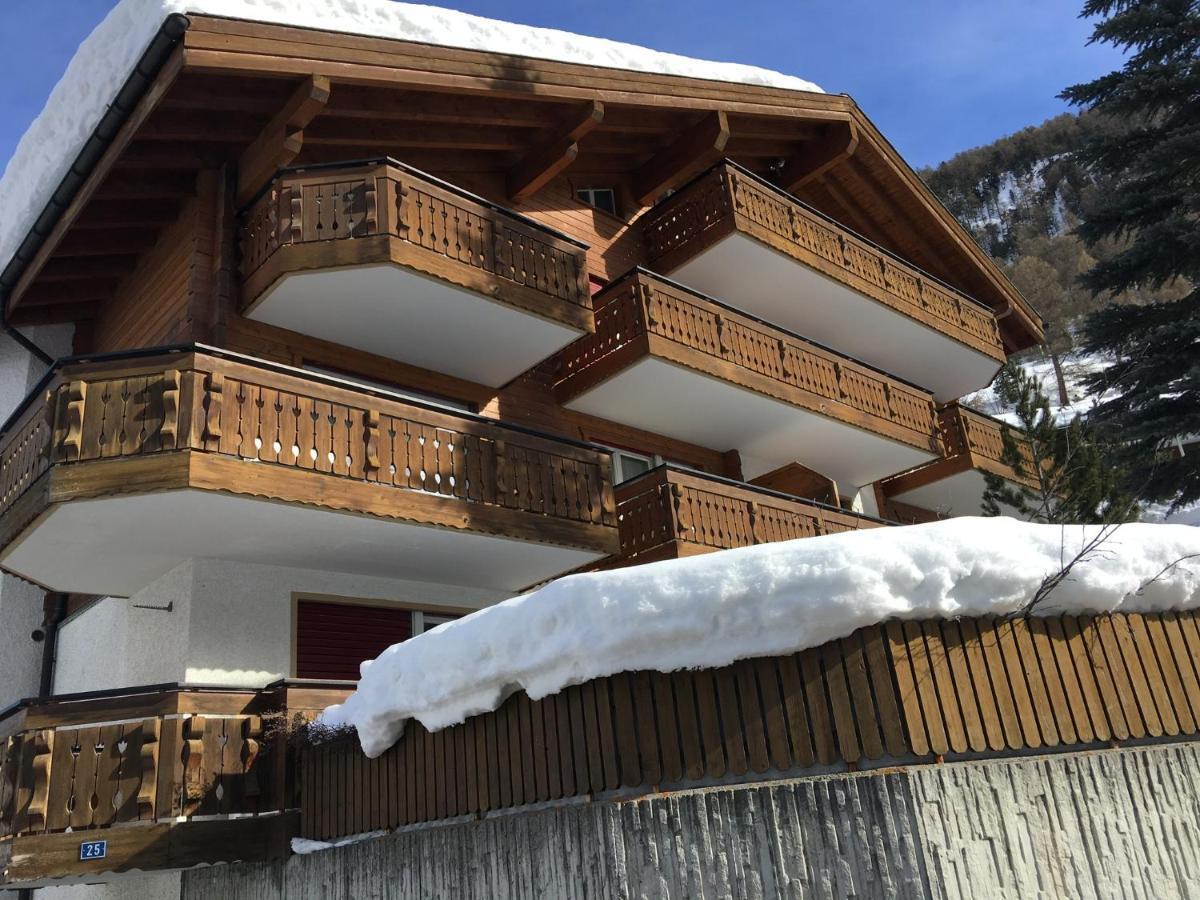 Haus Colmar Apartment Zermatt Bagian luar foto